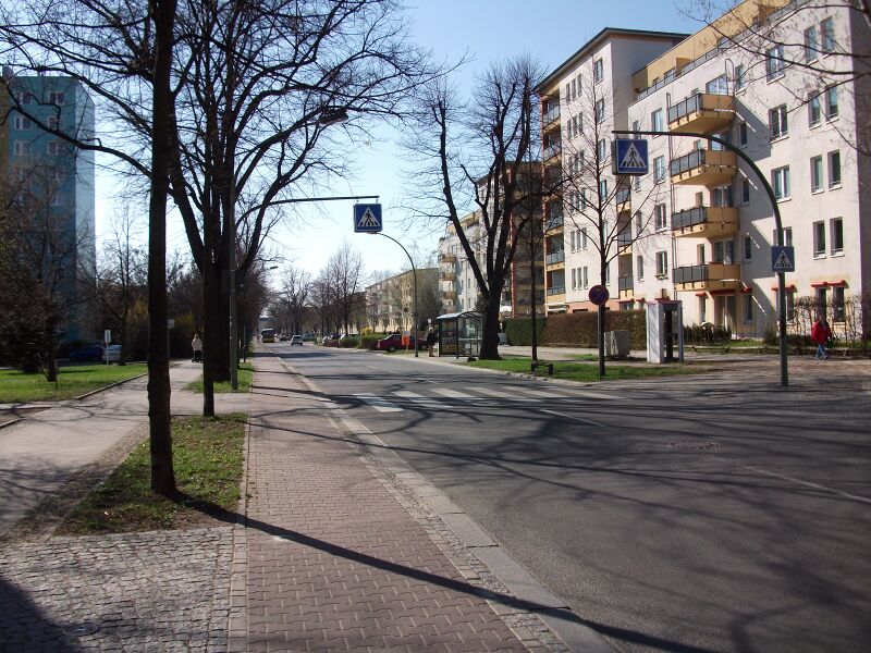 ملف:Weißensee Falkenberger Straße 01.jpg