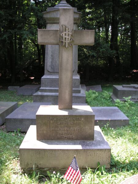 ملف:Frederick Townsend Grave 2.JPG