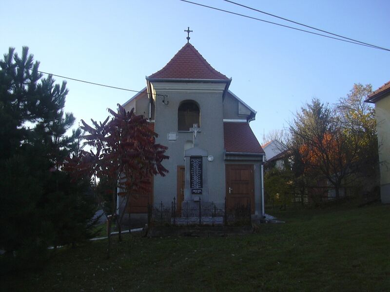 ملف:Kaple ve Lhotě.jpg