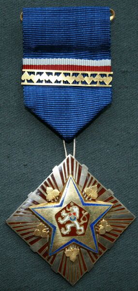 ملف:Order Republic 1977 CSSR.jpg