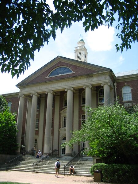 ملف:UNC - Carroll Hall.jpg