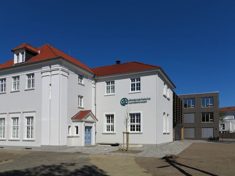 ملف:BS nieders Landesforsten.JPG