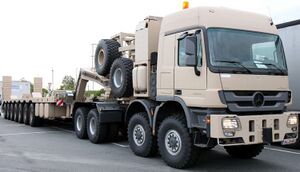 Lkw mercedes actros 4860 allrad exp01 06.jpg