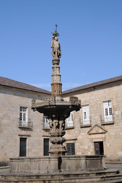 ملف:Chafariz Castelos.JPG