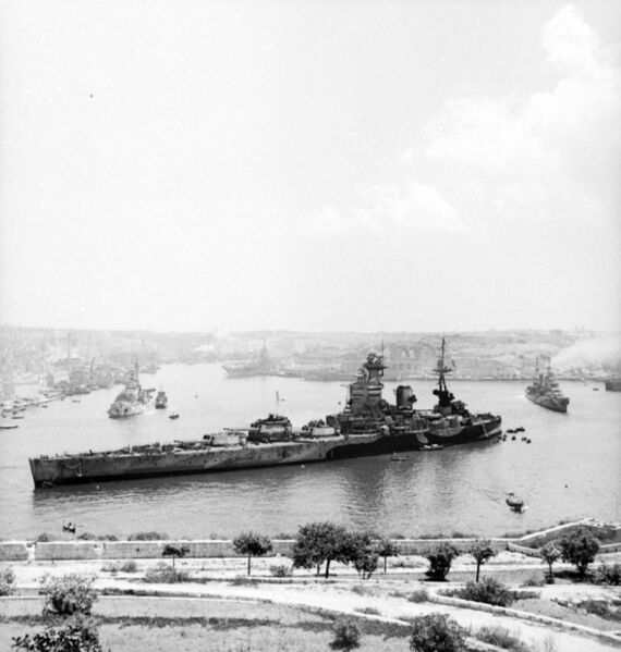 ملف:HMS Rodney 1943 Malta.jpg