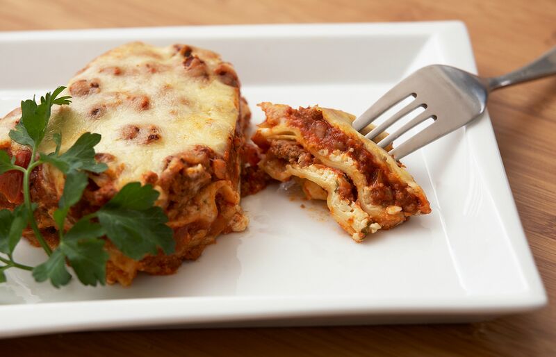 ملف:Meaty Lasagna 8of8 (8736299782).jpg