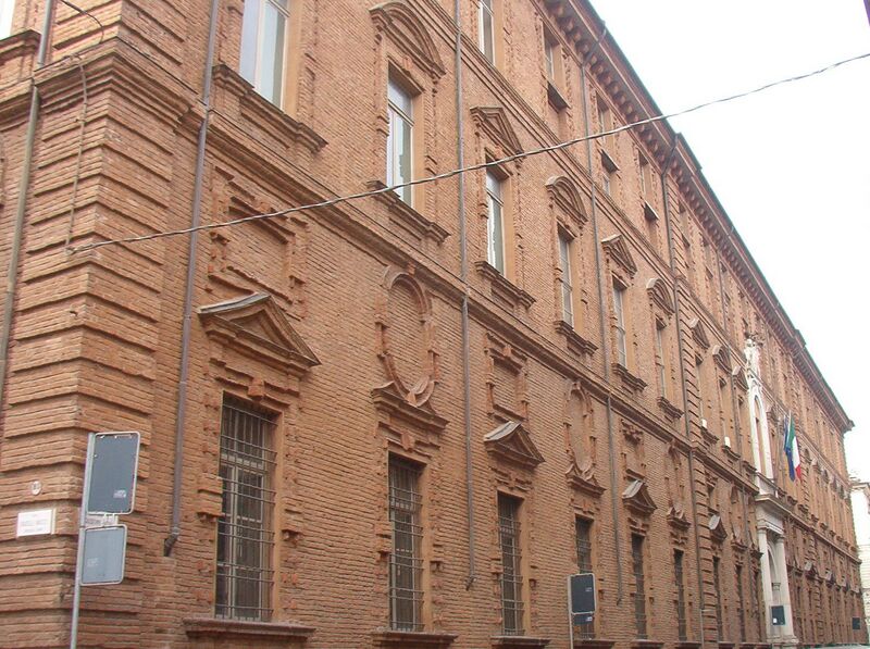 ملف:Palazzo Università Torino.JPG