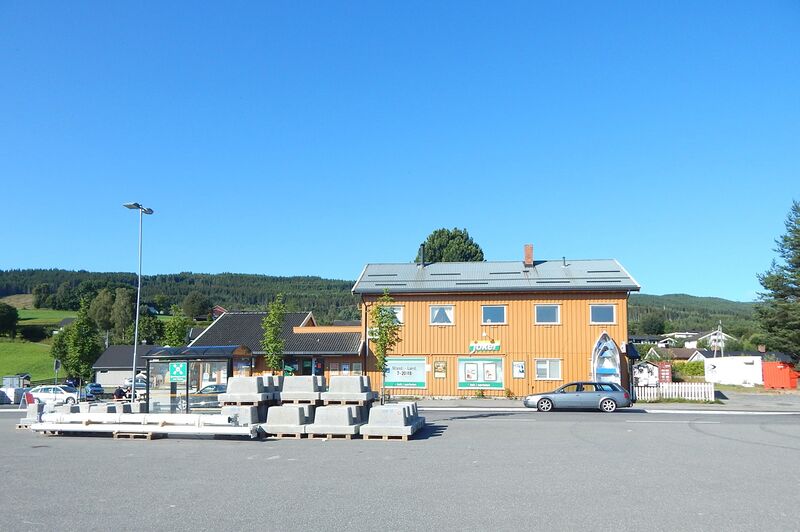 ملف:Vingrom sentrum.jpg