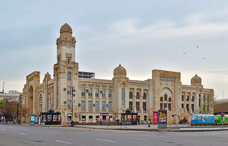 ملف:Baku ElectricalRailwaySstation 004 1846.jpg