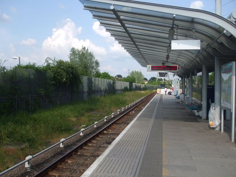 ملف:Beckton stn London bound.JPG