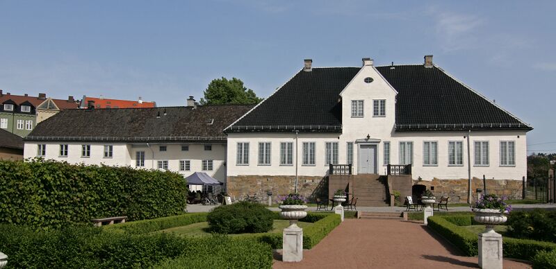 ملف:Oslo ladegård.jpg