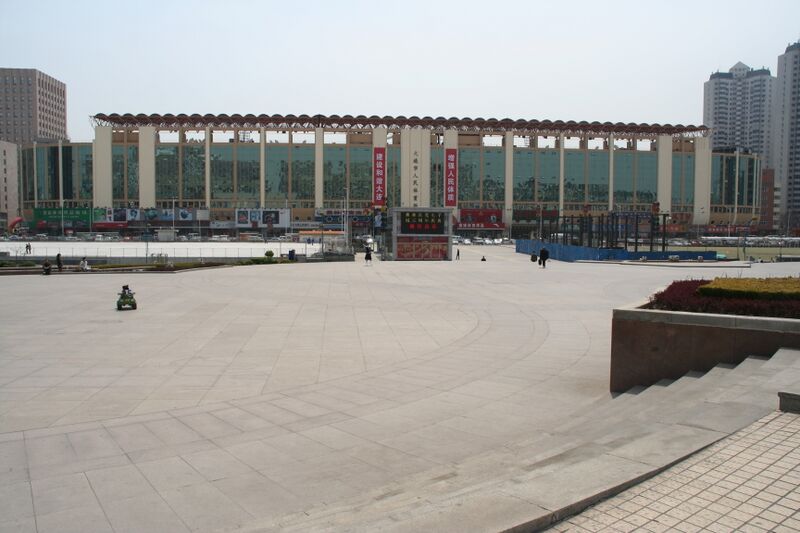 ملف:Dalian People's Stadium.jpg