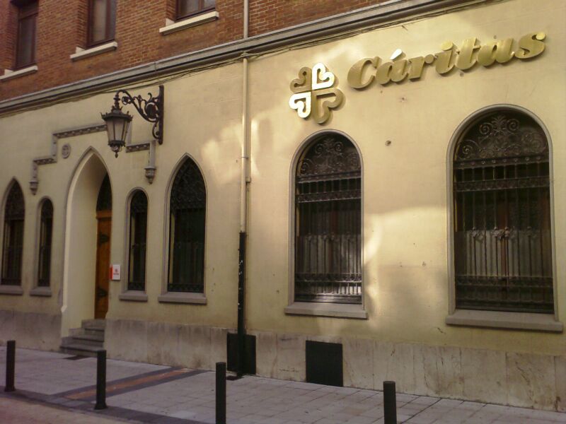 ملف:Sede Cáritas Asturias.jpg