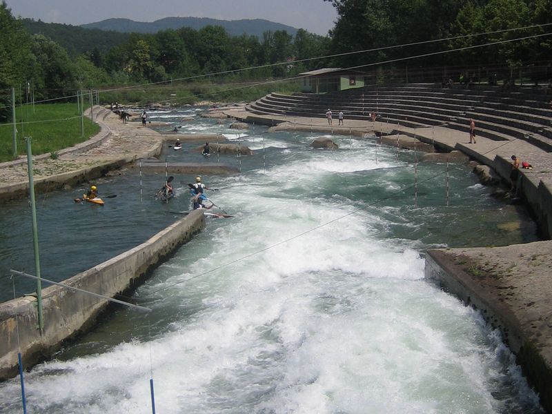 ملف:Tacen Whitewater Course 2.jpg