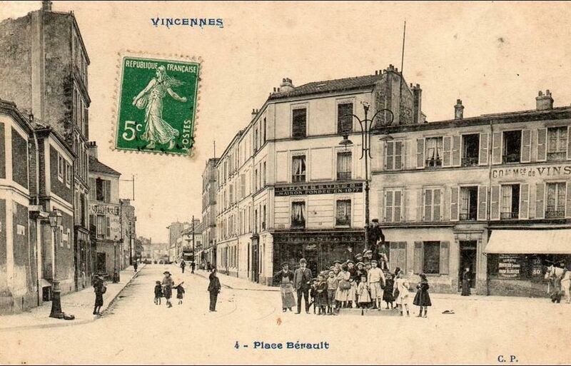 ملف:Vincennes.Place Berault.jpg