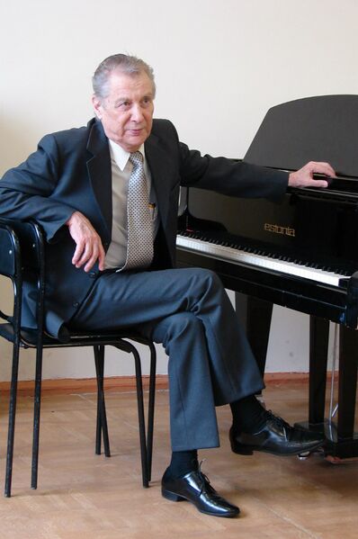 ملف:Композитор Андрей Яковлевич Эшпай.jpg