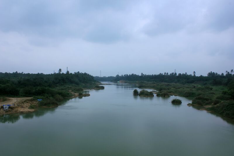 ملف:Taiyang River in Wanning.jpg
