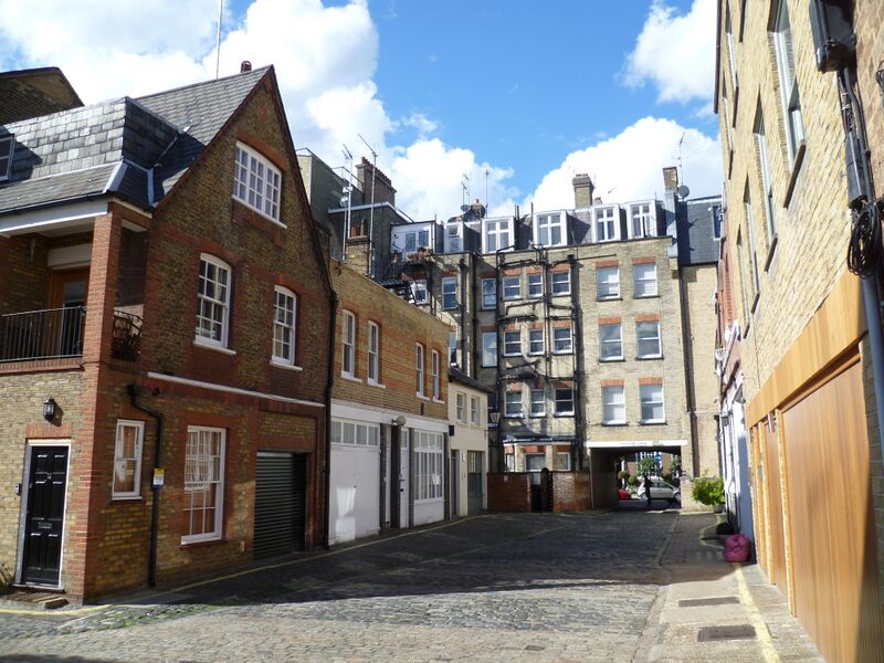 ملف:Weymouth Mews 02.JPG