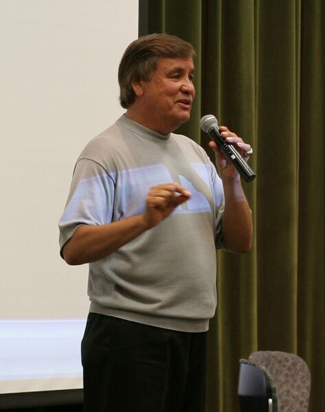 ملف:Billy Mills.jpg