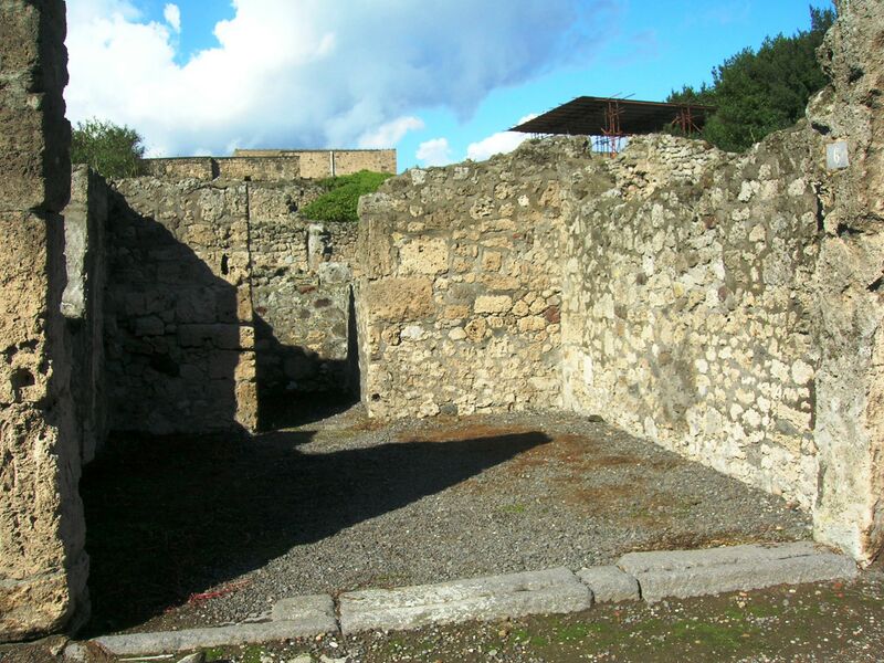 ملف:Bottega V.2.6. 1.JPG