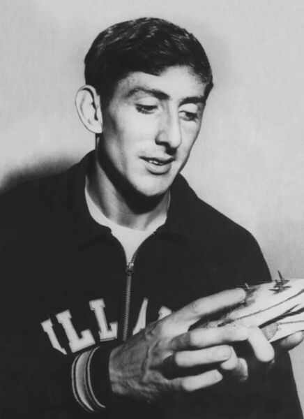 ملف:Ron Delany 1957.jpg