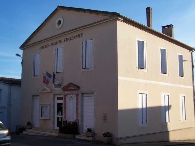ملف:Bouglon Mairie.jpg