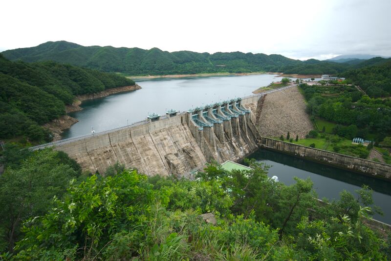 ملف:Daecheong Dam.jpg