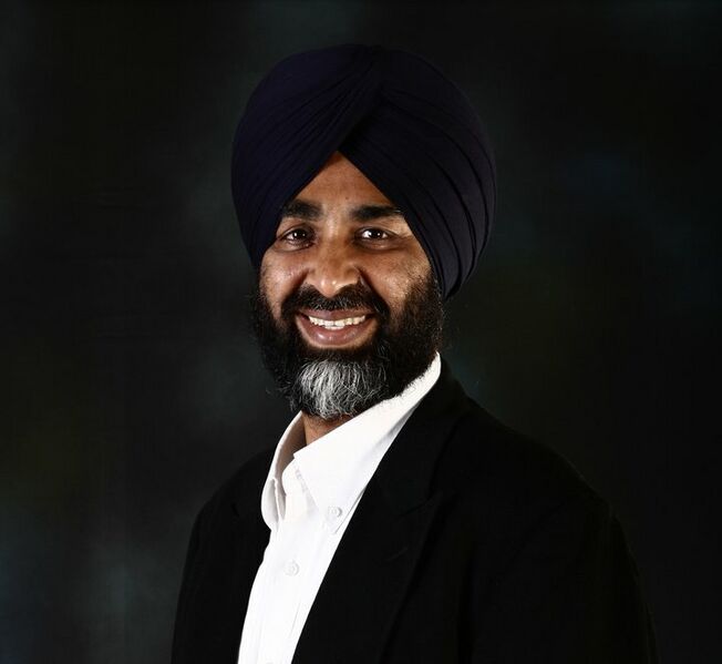 ملف:Manpreet badal.jpg