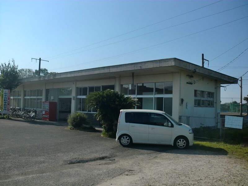 ملف:Nishi Izumi Station.JPG