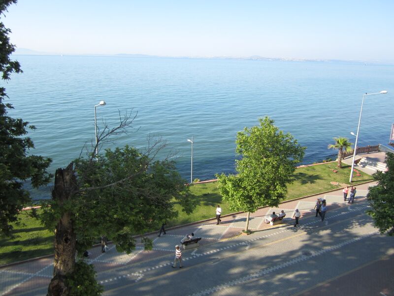 ملف:Yalova Seaside.JPG