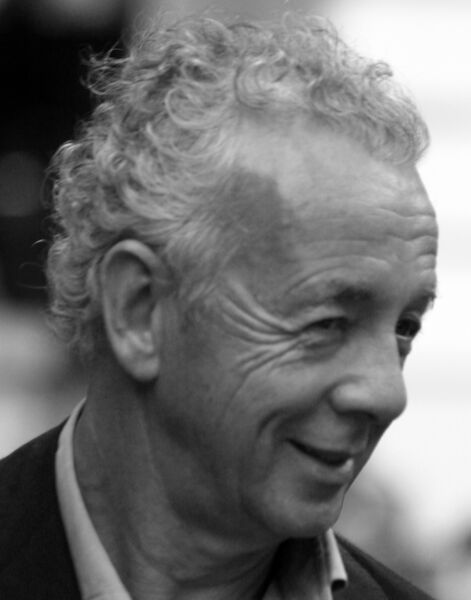 ملف:Gilles Bensimon (cropped).jpg