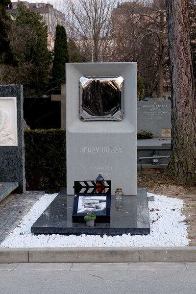 ملف:Jerzy Gruza (grób) 01.jpg
