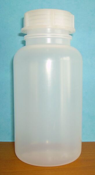 ملف:LDPE bottle.jpg