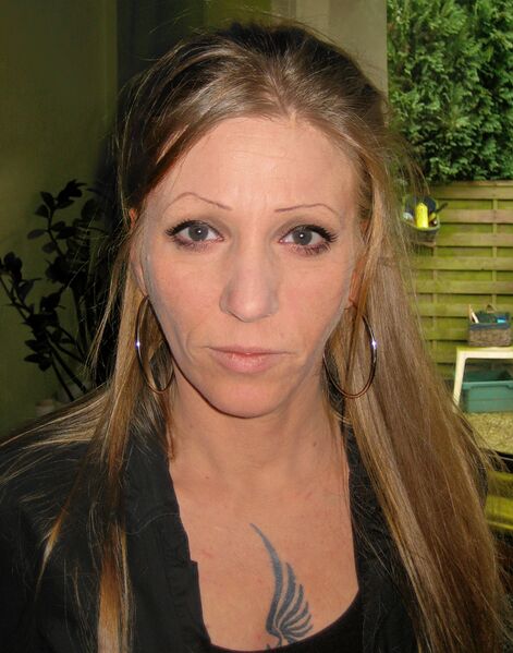 ملف:Sandralück1 (retuschiert).jpg