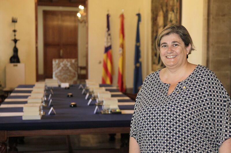 ملف:Esperanca Camps Barber.jpg