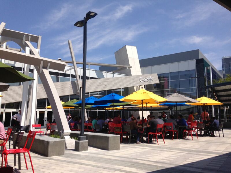 ملف:Googleplex-Patio-Aug-2014.JPG