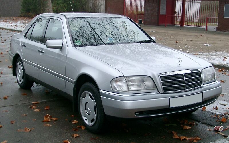 ملف:Mercedes W202 front 20071228.jpg