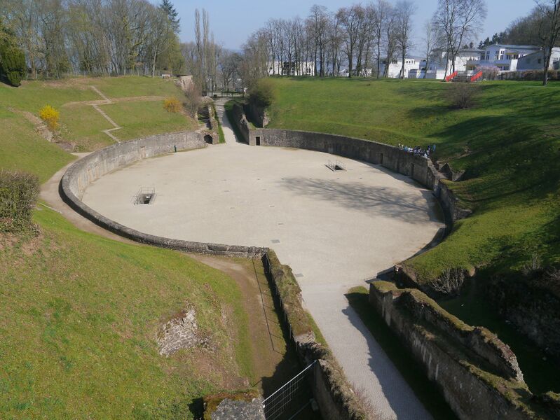 ملف:Trier Amphitheater 2.JPG
