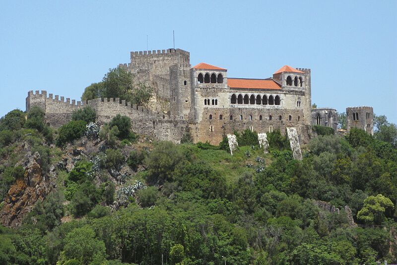 ملف:CASTELO DE LEIRIA.jpg
