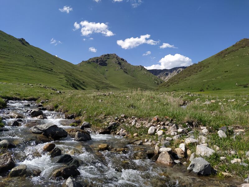 ملف:Mount Artavaz 2.jpg