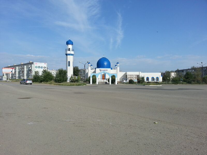 ملف:Nur mosque.jpg