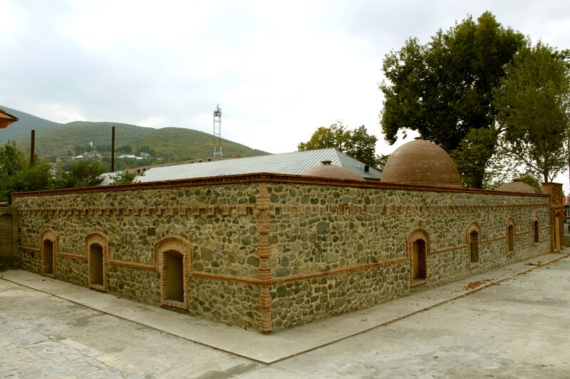 ملف:Undergraund bath 1.JPG