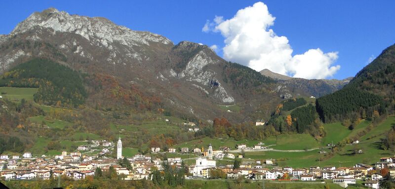 ملف:Ardesio Landscape 01.JPG
