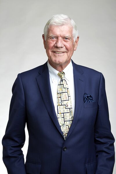 ملف:Graham Richards Royal Society.jpg