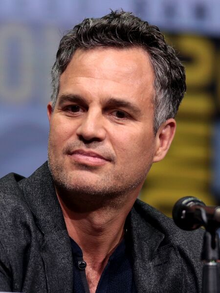 ملف:Mark Ruffalo (36201774756) (cropped).jpg