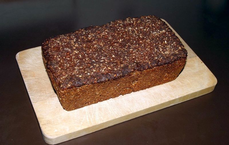 ملف:Rugbrød.JPG