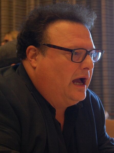 ملف:Wayne Knight2013 (cropped).jpg