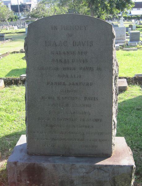 ملف:OahuCemetery-IsaacDavis-descendants.JPG