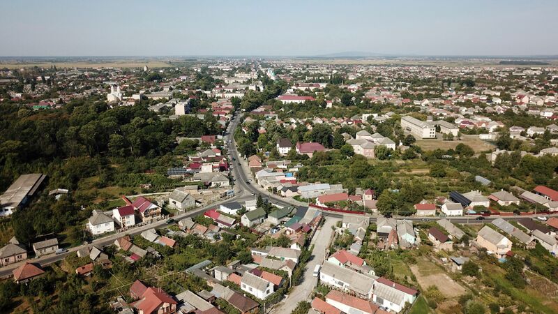 ملف:Vynohradiv aerial 2019 01.jpg