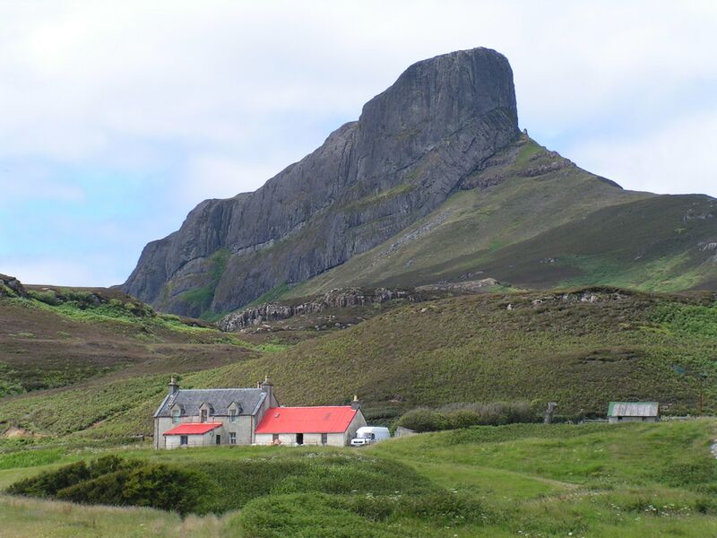 ملف:Eigg.AnSgurr.Canthusus.jpg